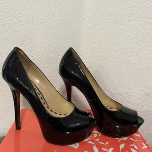 Very comfortable high heels, also worn once for the Red Heart Association.